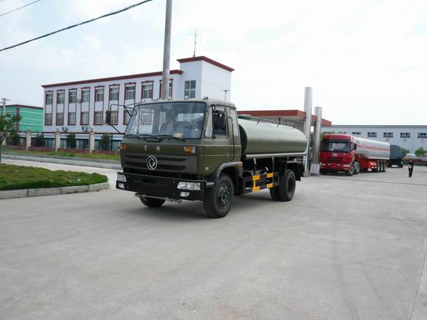 东风六驱越野洒水车