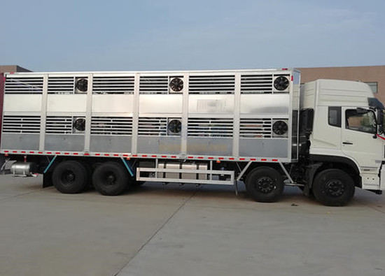 9.6米铝合金畜禽运输车